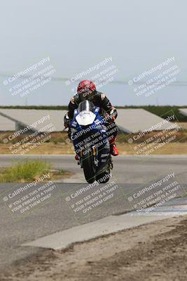 media/May-26-2025-Lets Ride (Mon) [[3bf1de1d65]]/C Group/1240pm (Wheelie Bump)/